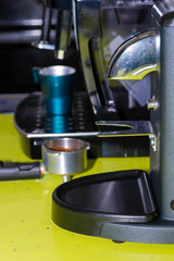 Making an expresso coffee.