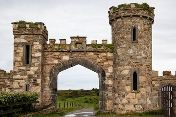 Fototapeta na wymiar Clifden Castle