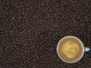  Hot coffee from roasted Arabica coffee beans Give the fragrance and the flavor of the frui