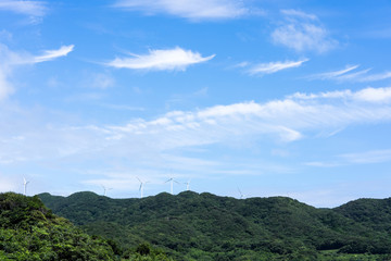 山と空と風車