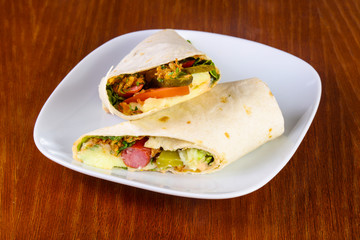 Tortilia with saucage