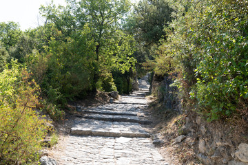 cobbled small alley access village medieval Oppède-Le-Vieux Luberon France
