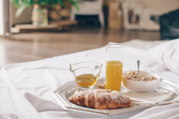 breakfast in bed