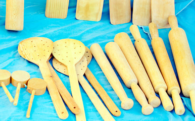 Skimmers and kneaded in a wooden craft stalls