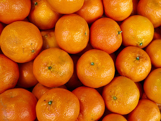 Group of fresh organic oranges
