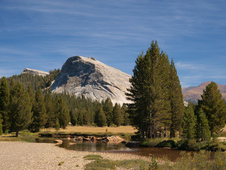Mountain and river in Tuolemne Meadows, Yosemite