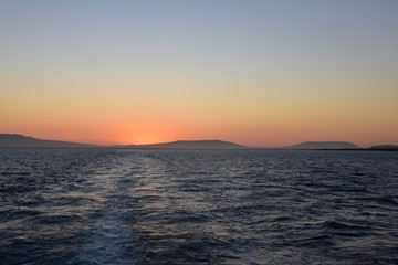 Fototapeta na wymiar Galapagos Cruises -Sunset over the sea