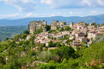 Fototapeta na wymiar Saignon village landscape in Provence, France