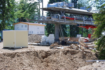 Construction of a cable car in the mountains