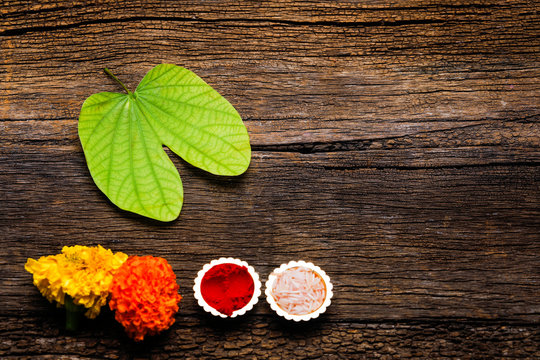 Dussehra greeting card using apta / Bauhinia racemosa