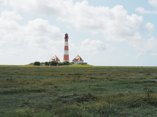 Leuchtturm Westerheversand – Wahrzeichen der Halbinsel Eiderstedt in Schleswig-Holstein