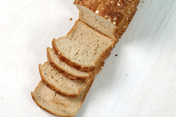 multi grain bread with slices