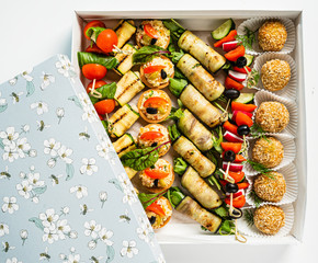 tasty appetizers in the box