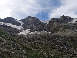 Fototapeta na wymiar Panormic view in the high mountains - glaciers and peaks - Grand Paradiso mountains , Valnontey, Aosta Valley, Italy