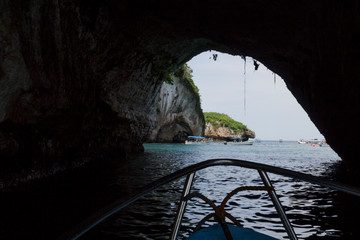Fototapeta premium Los Arcos, Puerto Vallarta is a very popular destination for sailing and snorkeling among tourists. Puerto, Vallarta, Jalisco Mexico.