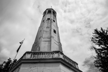 Obraz premium Lighthouse located in the city of Brunate, Como, Italy