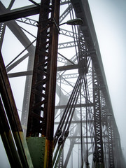 pont journ&eacute;e grise