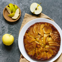 apple pie with cream