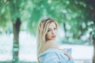 She makes it look easy.