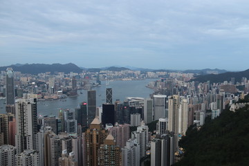 Fototapeta na wymiar Panorama urbain et baie de Hong Kong