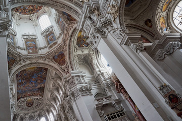 Die Dreiflüssestadt Passau mit Altstadt und Dom 