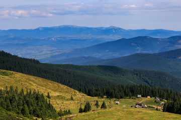 Fototapeta na wymiar Landscape of the Ukrainian Carpathian Mountains, Chornohora