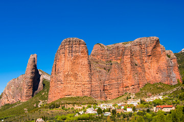 Mallos de Riglos