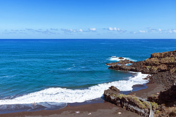 2019/09/04 La Orotava, Spanien. Aufnahmen am Playa de el Bollullo. Einer der schönsten schwarzen Sandstrände Teneriffas. Ein Geheimtipp für Einheimische und Urlauber.