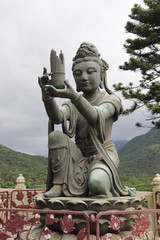 Obraz premium Statue du monastère de Po Lin, île de Lantau à Hong Kong 