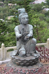 Fototapeta na wymiar Statue du monastère de Po Lin, île de Lantau à Hong Kong 