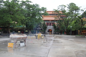 Naklejka premium Monastère de Po Lin, île de Lantau à Hong Kong 