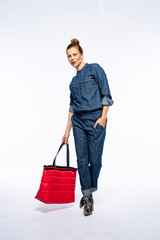 Beautyfull woman in Studio in Modern autum fashion