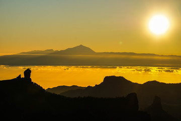 Coucher de soleil sur Tenerife depuis Gran Canaria