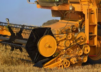 wheels of steam locomotive