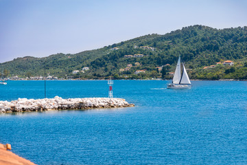 Obraz premium yacht in sea of Skiathos