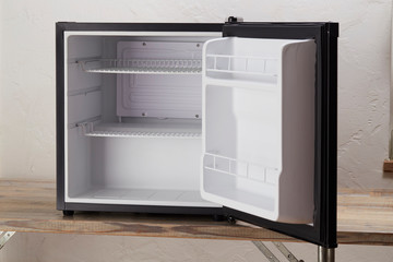 コンプレッサー冷蔵庫1