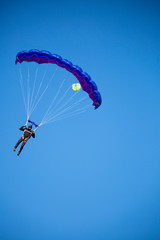 Parachutiste en action