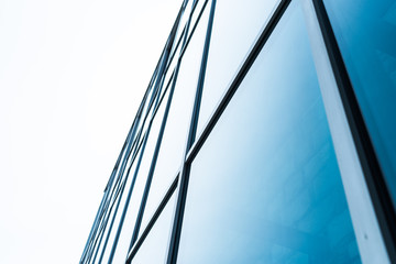 Fototapeta na wymiar Modern building made of glass and aluminum profiles
