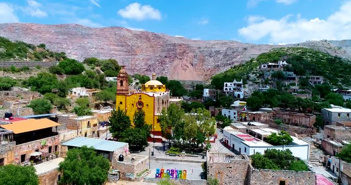 Pueblo fantasma minero en m&eacute;xico