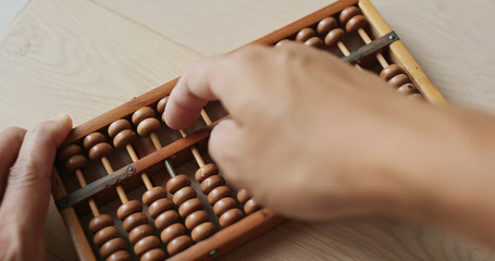 Use of abacus for calculation