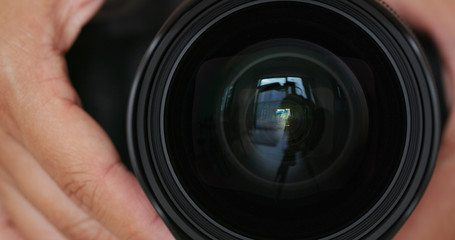 Changing the Camera lens aperture
