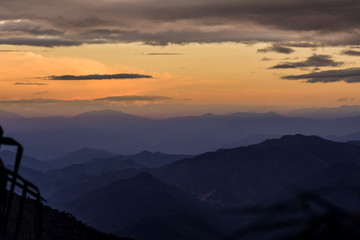 Sunset border