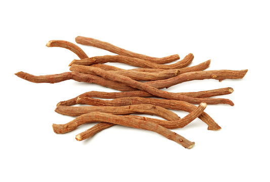 Red Sage Root（Salvia miltiorrhiza Bge）on white background