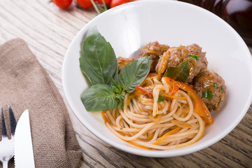 Bowl of spaghetti with beatballs