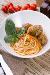 Bowl of spaghetti with beatballs