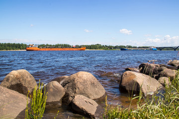Obraz premium Oil tankers on the ship's course on the Volga near Rybinsk.