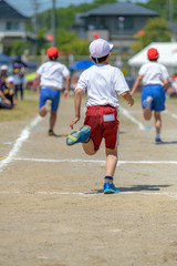 運動会 対抗リレー風景