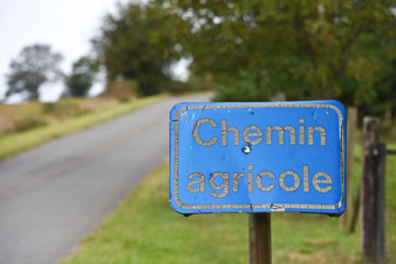 agriculture agricole culture ruralite ferme planete terre vert climat climatique chemin route circulation