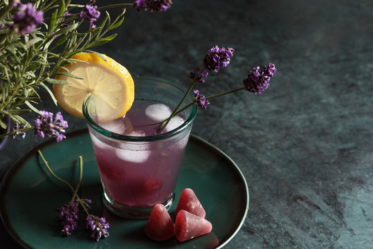 Cuberdon drink with lemon