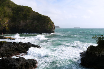 Fototapeta na wymiar Rough sea and big waves in Caloura, Azores